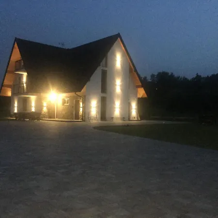 Tojemoje Konukevi 3*